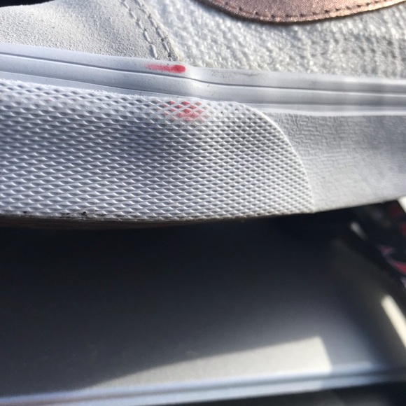 Unisex (Men’s and Women’s) Vans - Picture 5 of 5